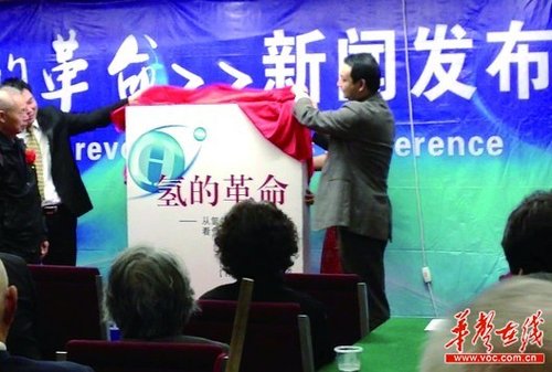 高價保健品盯上空巢老人 因其難享天倫易被打動