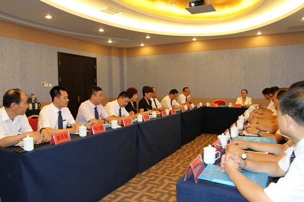 會議現(xiàn)場 會議現(xiàn)場